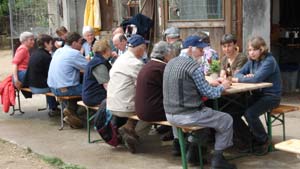 Schon bald zeigte sich aber die Sonne und es hiess: Usestuehle