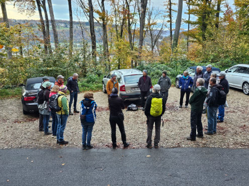 Begrüssung der 23 Teilnehmenden durch den Leiter des Arbeitseinsatzes Joel Zumbrunn