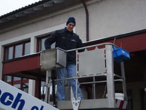 Roger Furler am Steuerpult seines Spielzeugs...